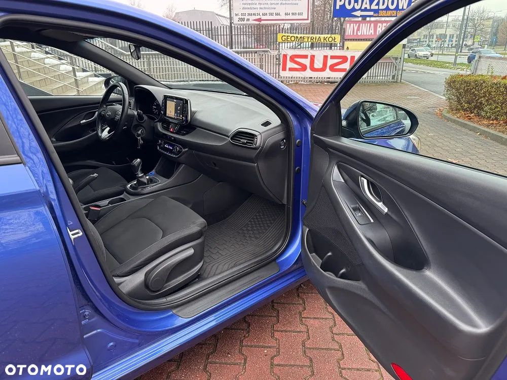 Hyundai i30 1.4 GO - 18