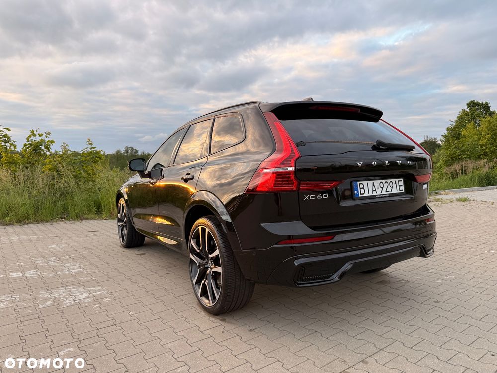 Volvo XC 60 T8 Plug-In Hybrid AWD Ultra Dark - 33