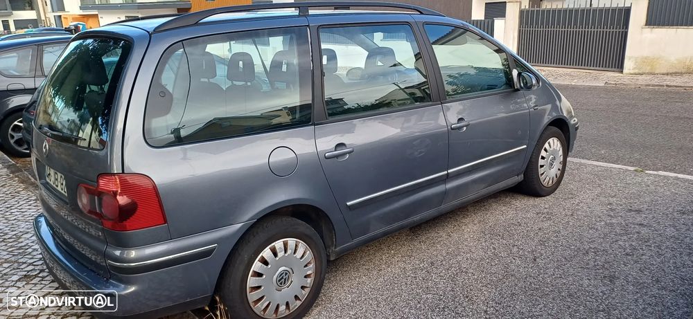 VW Sharan 2.0 TDI Confortline - 14