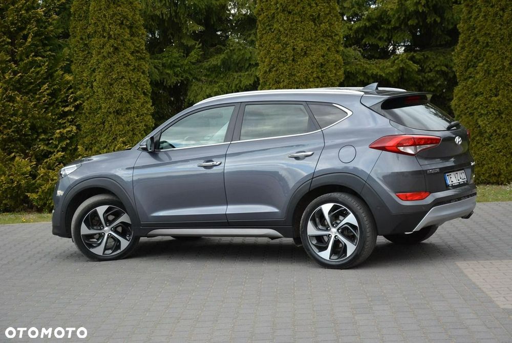 Hyundai Tucson 2.0 CRDI 4WD Automatik Premium - 4