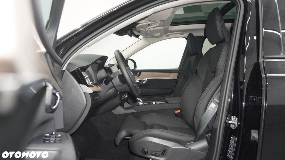 Volvo XC 90 T8 AWD Recharge Plus Dark - 28