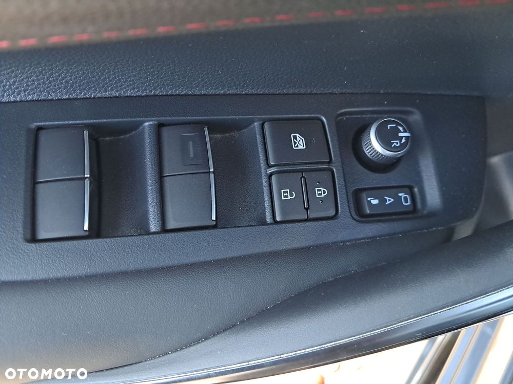 Toyota Corolla - 12
