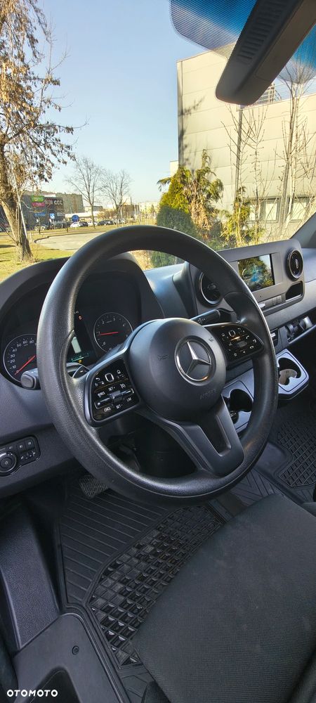 Mercedes-Benz Sprinter - 8