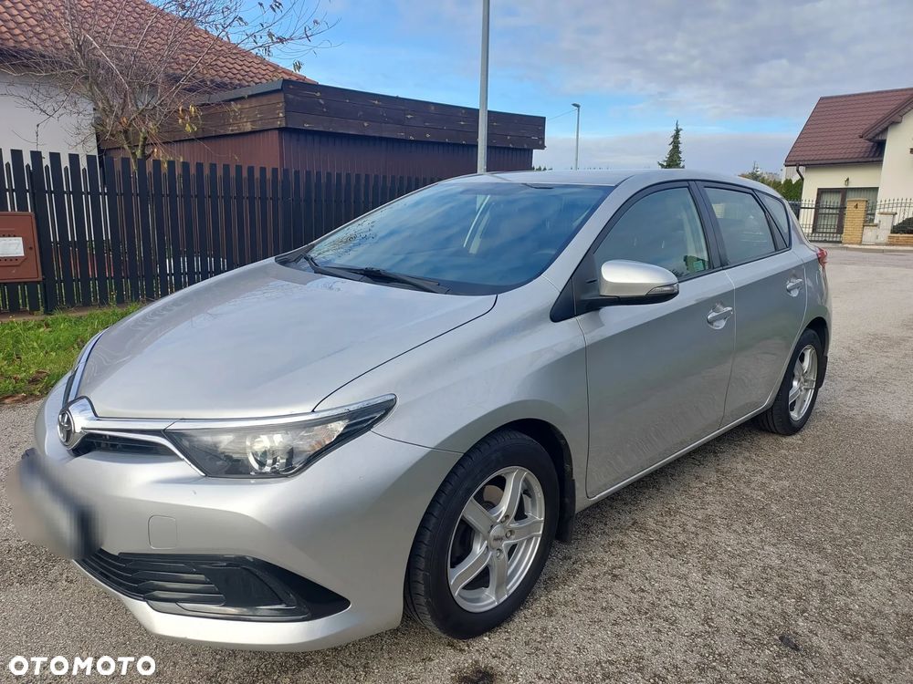 Toyota Auris 1.6 Comfort - 1