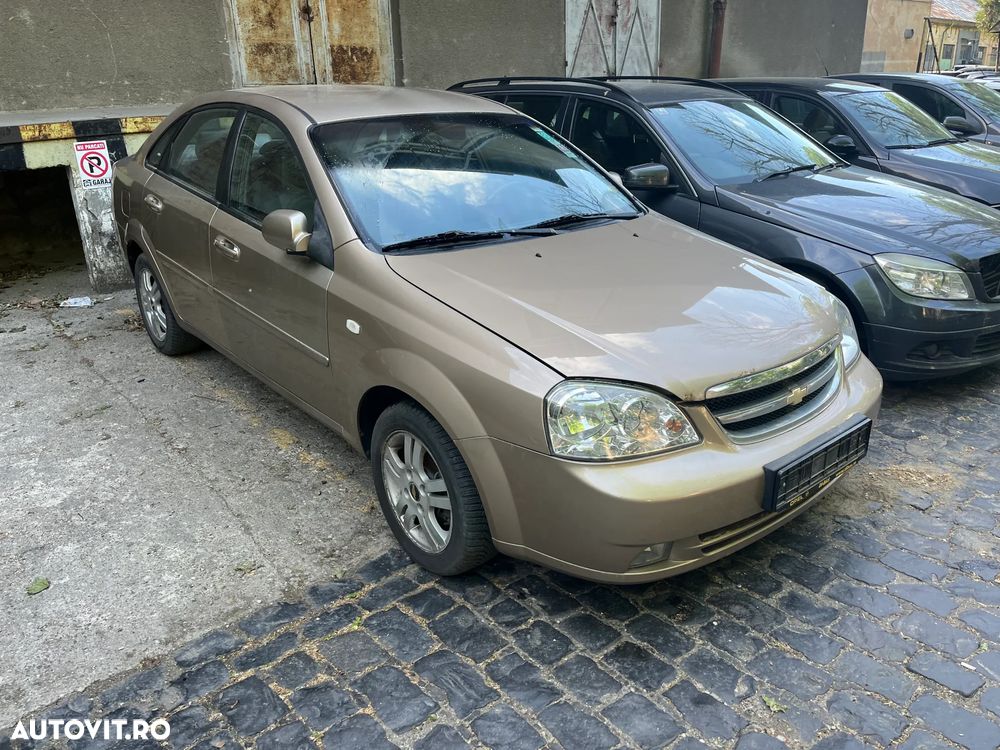 Dezmembrez Chevrolet Lacetti benzina bej auriu 2006 - 3