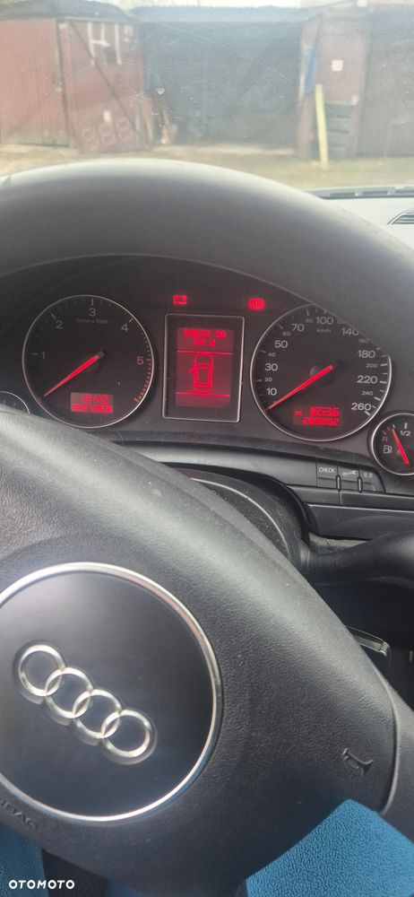 Audi A4 Avant 1.9 TDI - 8