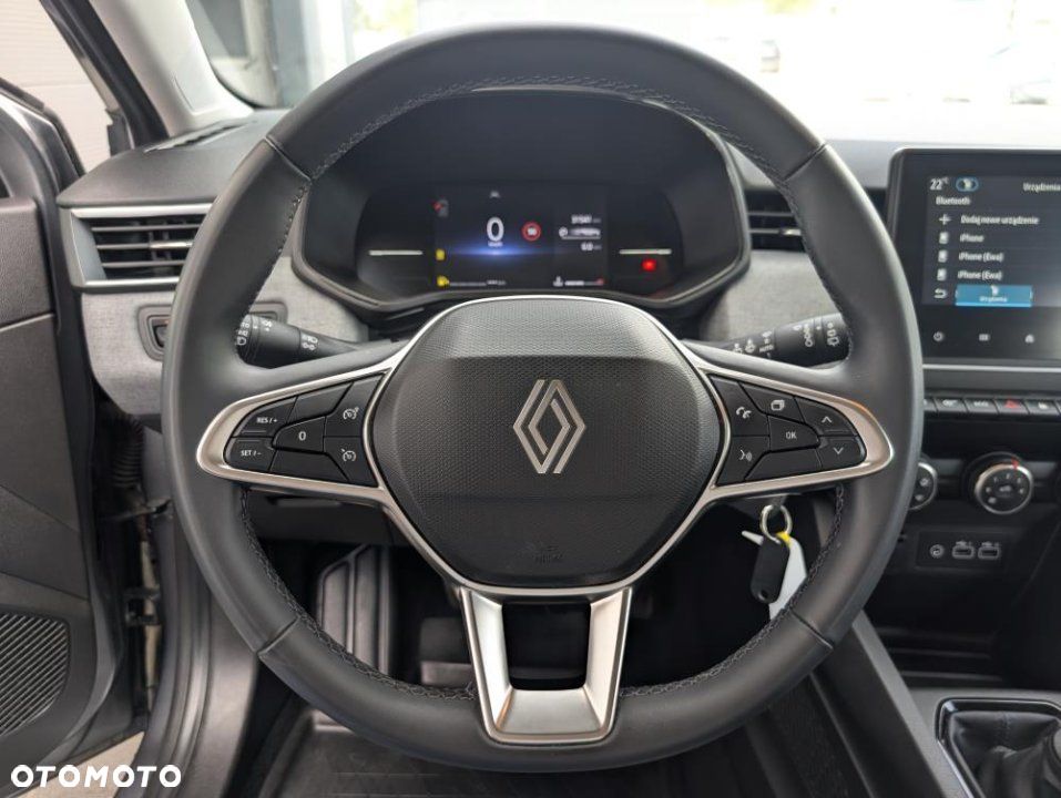Renault Clio - 11