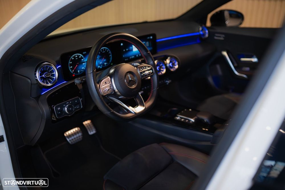 Mercedes-Benz A 250 e 8G-DCT AMG Line - 2