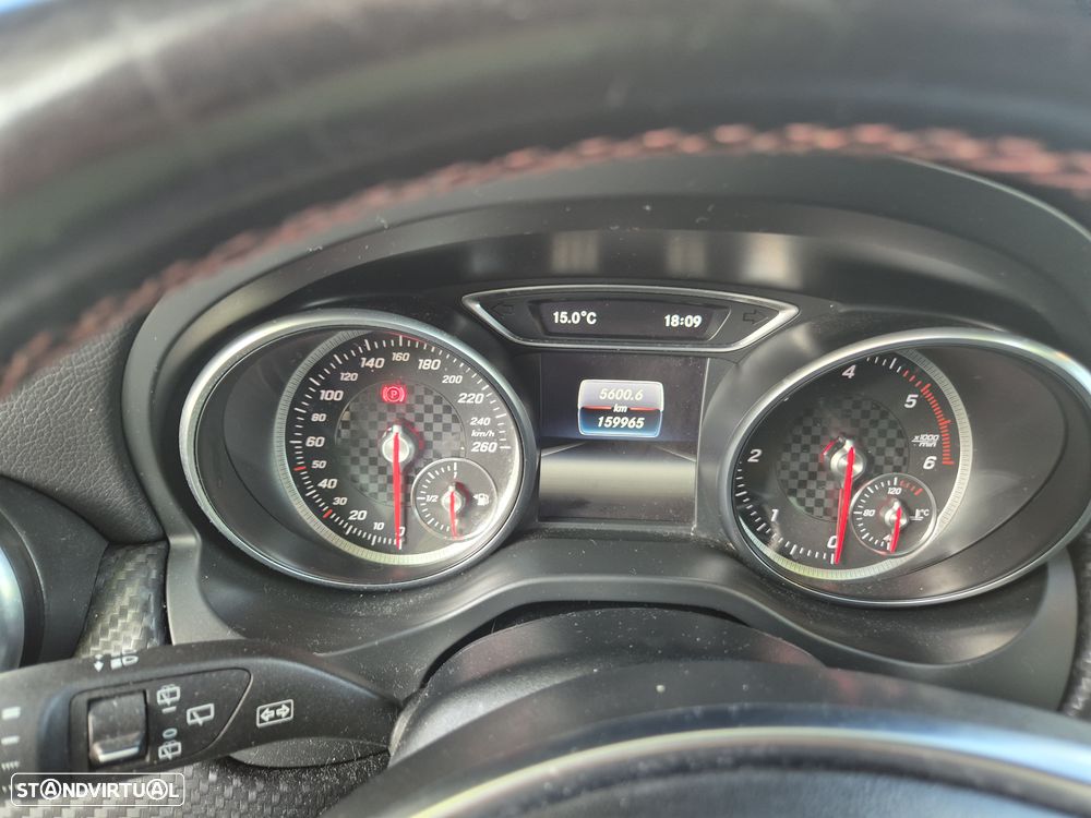 Mercedes-Benz A 180 CDI AMG Line - 19