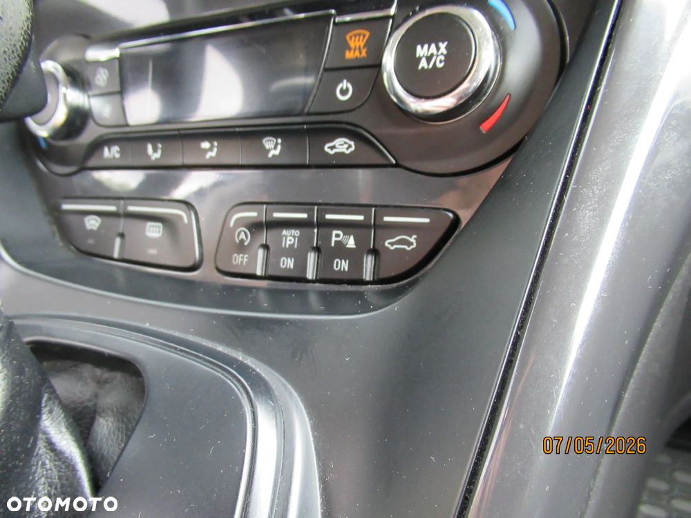 Ford Kuga 2.0 TDCi 4x4 Titanium - 12