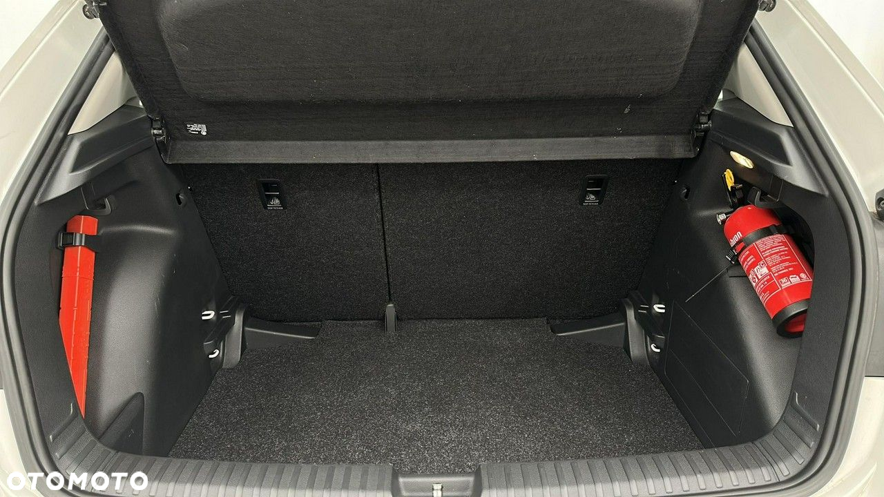 Skoda Fabia 1.0 Ambition - 11