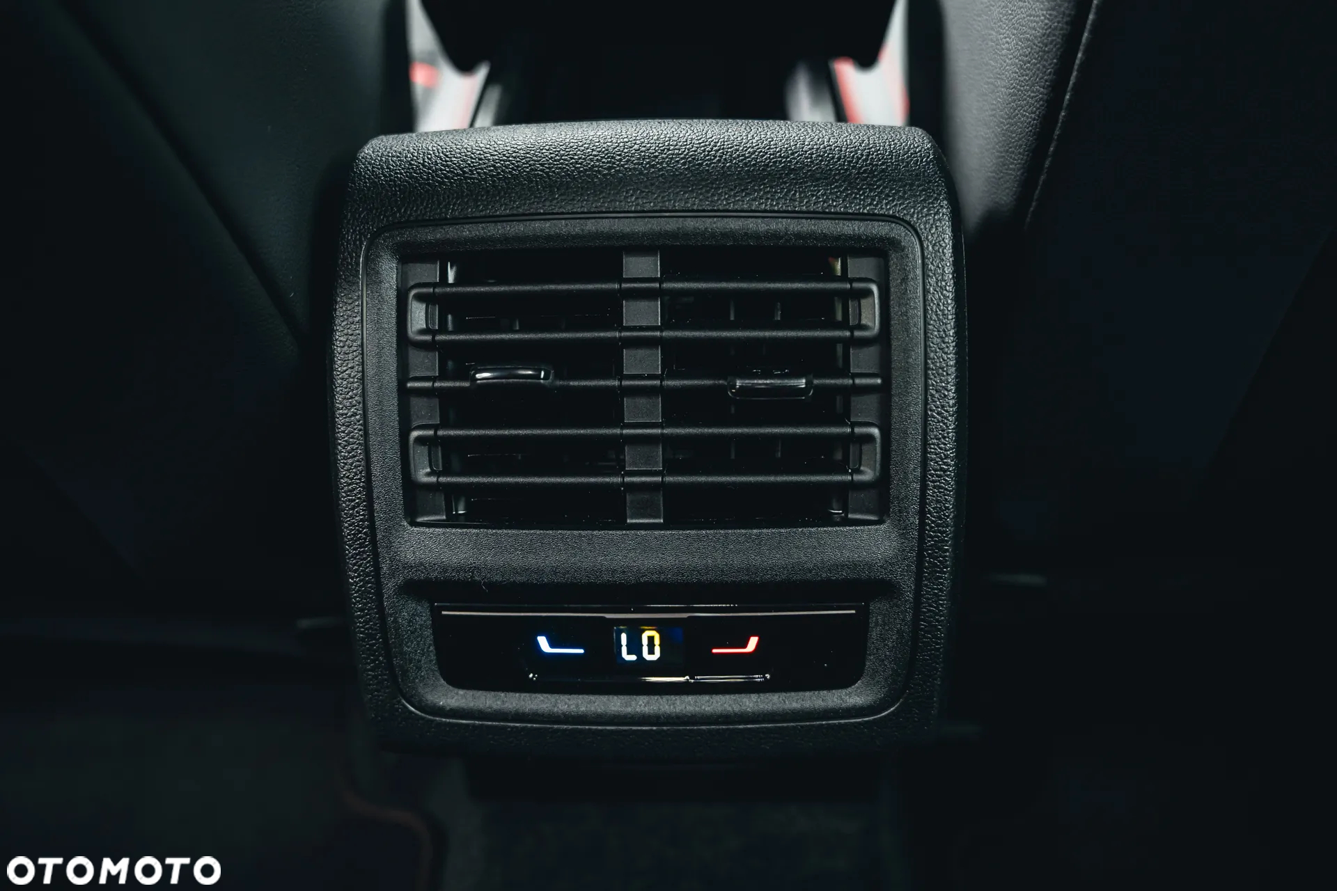 Volkswagen Golf VIII 2.0 TSI GTI Clubsport DSG - 32