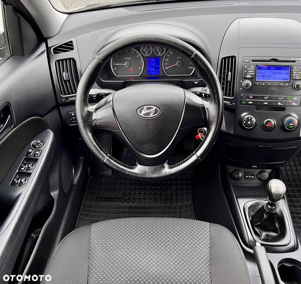 Hyundai i30 1.6 blue Comfort - 12