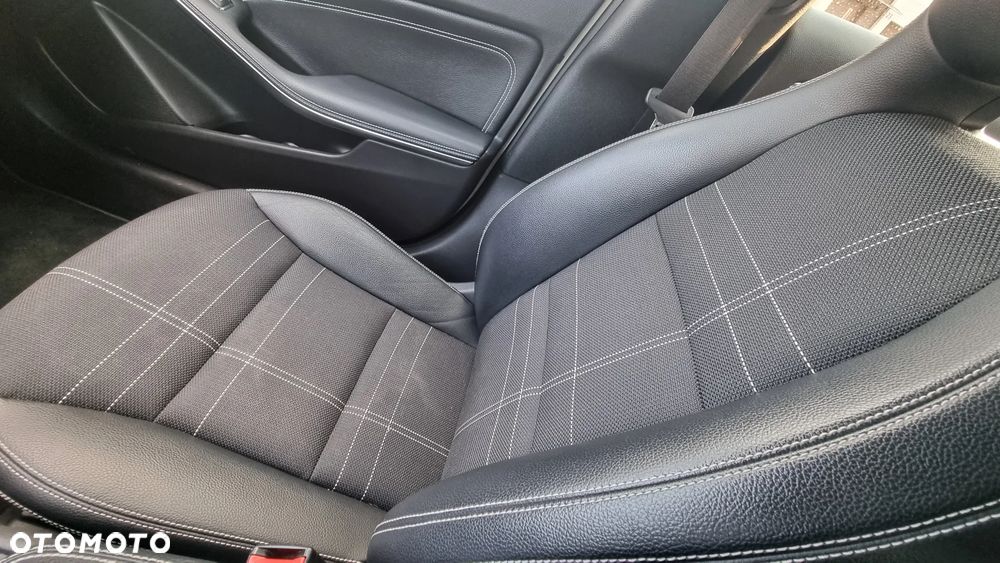 Mercedes-Benz Klasa A 180 CDI 7G-DCT - 12