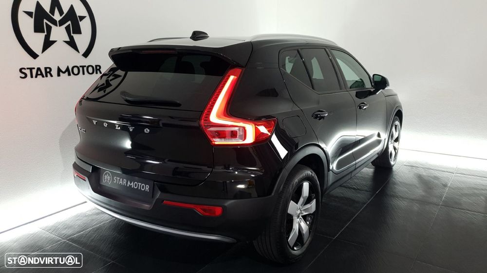 Volvo XC 40 - 44