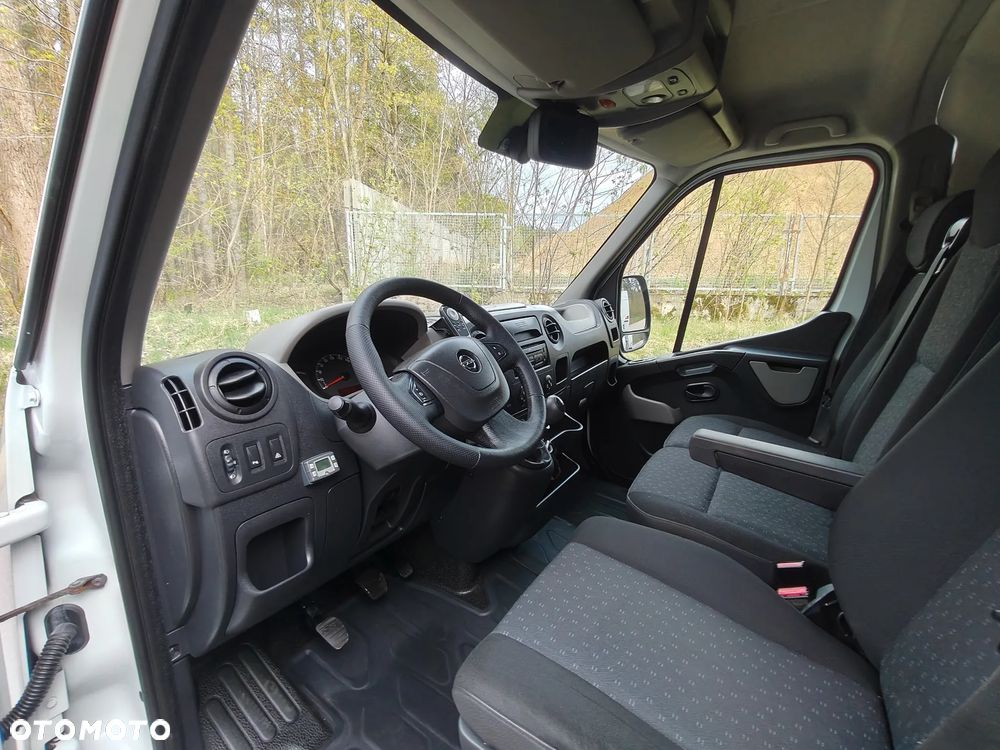 Renault Master - 32