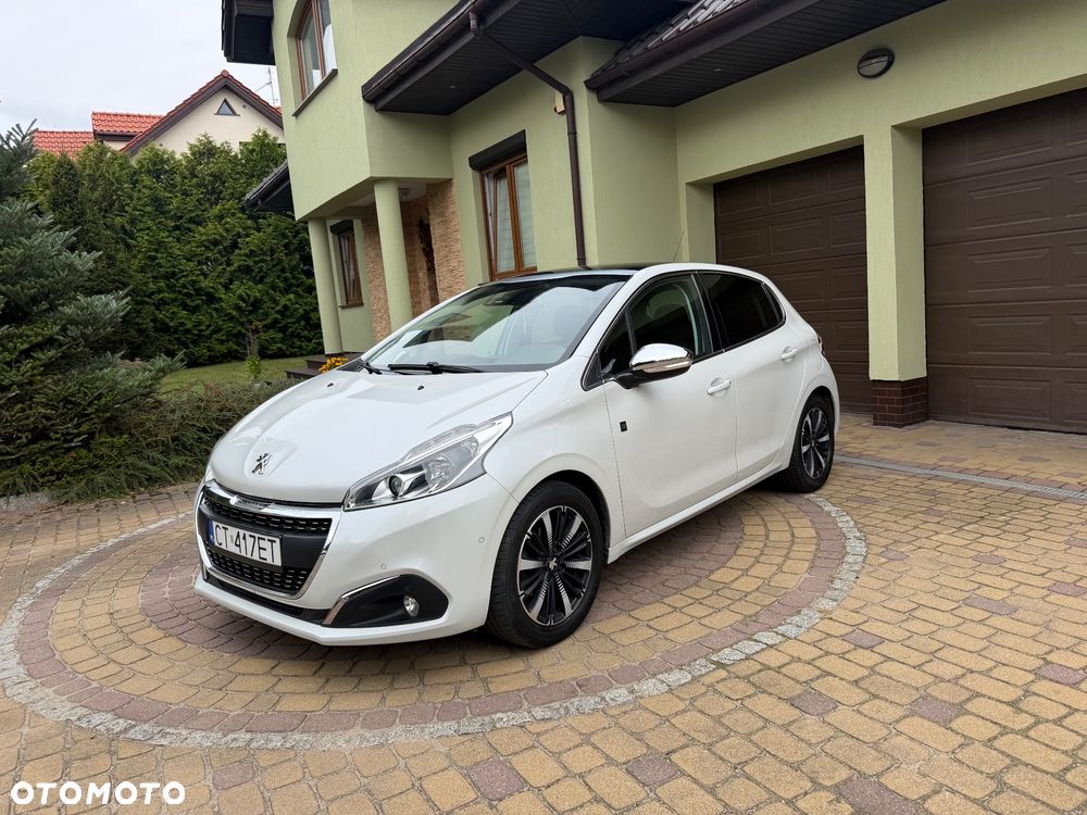 Peugeot 208 1.2 PureTech Allure S&S - 2