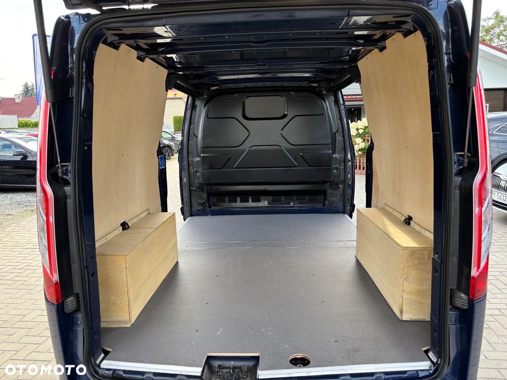 Ford Transit Custom - 19