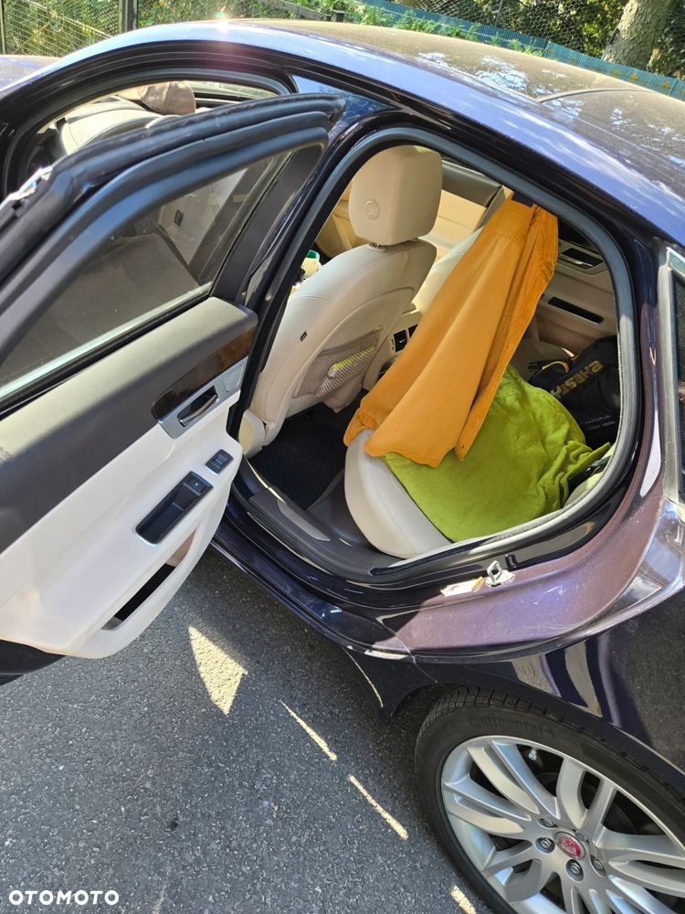 Jaguar XF 3.0 T Premium Luxury - 9