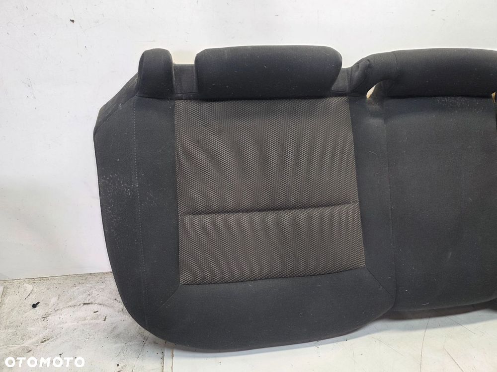 KANAPA TYŁ MATERIAŁ AUDI Q3 8U 8U0885375 - 2