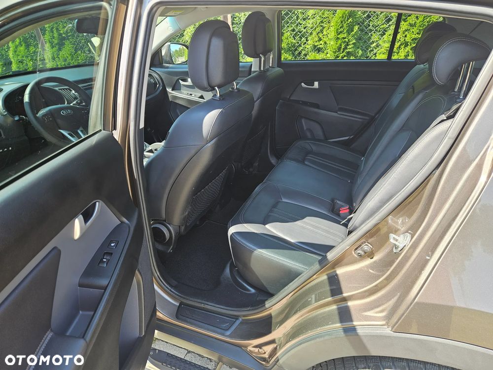 Kia Sportage 2.0 CRDI L AWD - 10