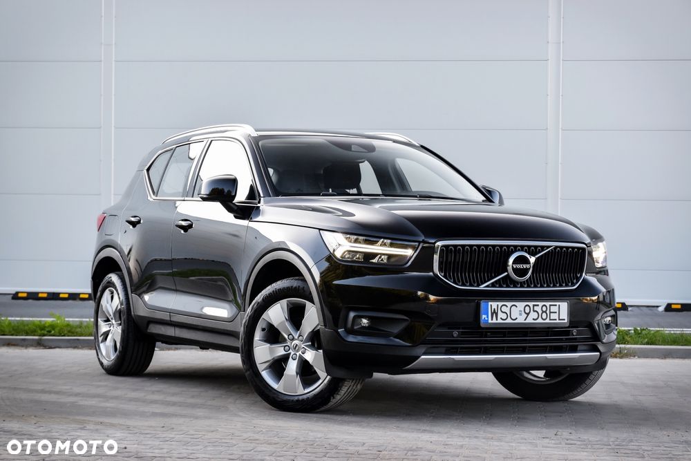 Volvo XC 40 T2 Momentum - 1