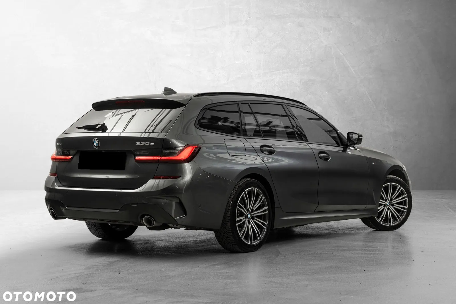 BMW Seria 3 330e Touring xDrive M Sport - 22
