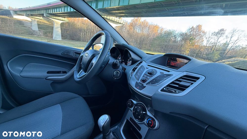 Ford Fiesta 1.25 Ambiente - 25