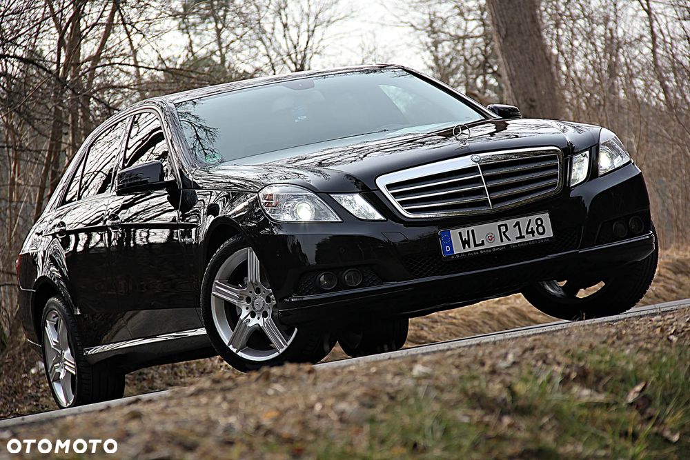 Mercedes-Benz Klasa E 200 BlueEFFICIENCY Elegance - 12