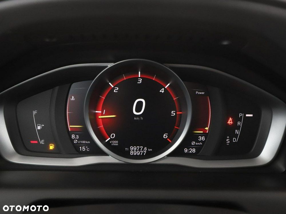 Volvo XC 60 D3 Geartronic Momentum - 22