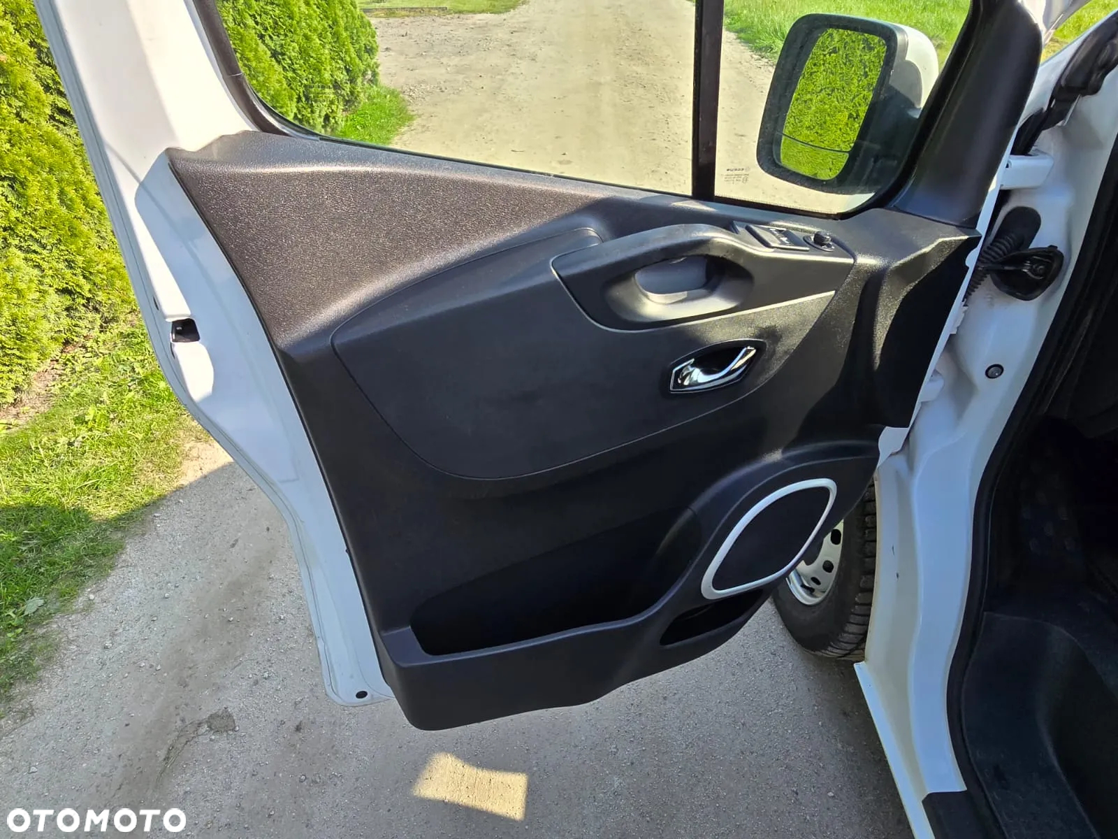 Opel Vivaro - 16