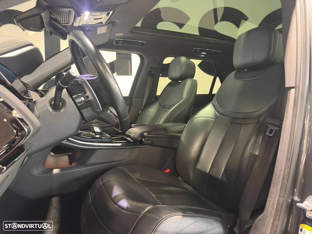 Land Rover Range Rover Sport 3.0 D300 Dynamic SE - 4