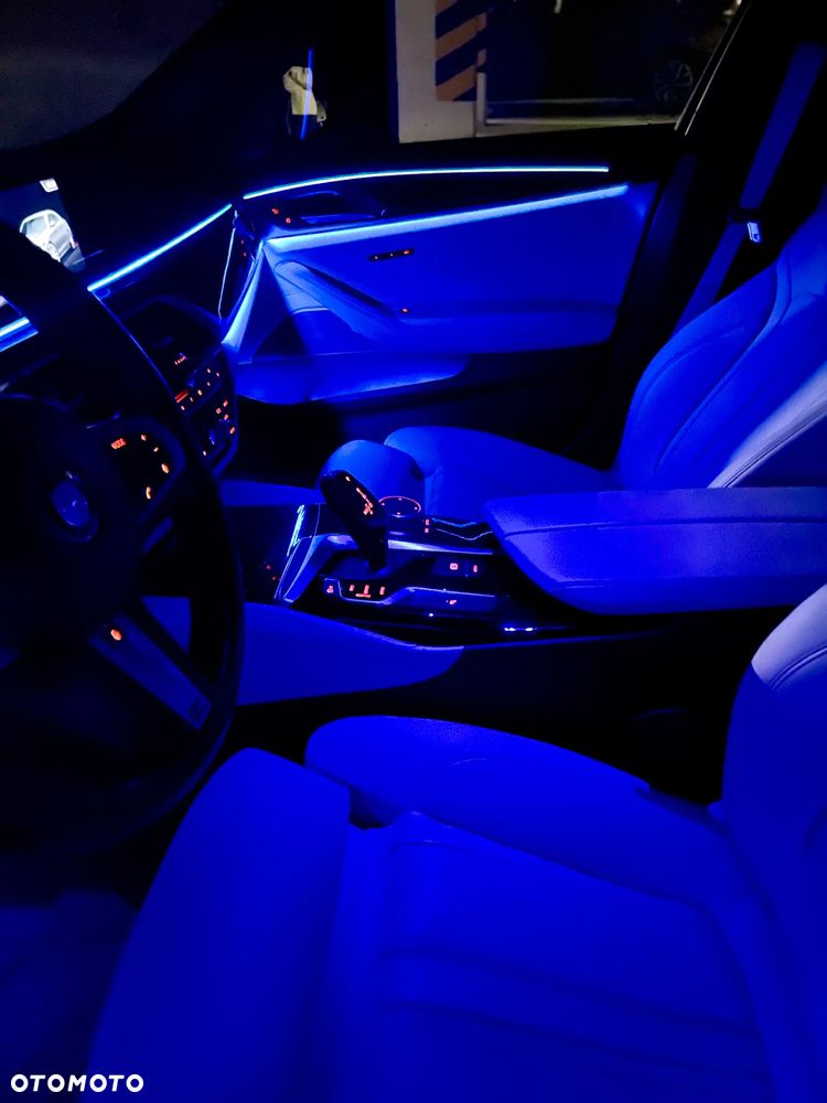 BMW Seria 5 M550i xDrive - 20