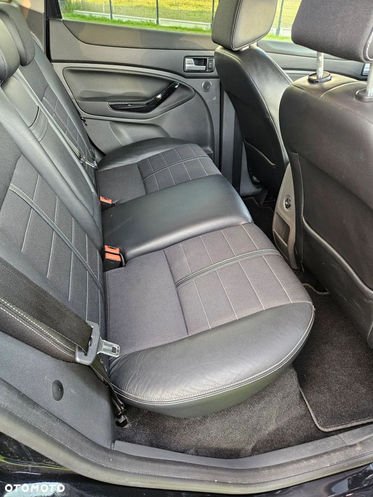 Ford Kuga 2.0 TDCi 4WD Trend - 23