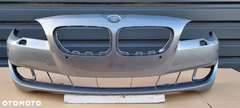 BMW 5 F10 F11 2009- Zderzak przód oryginał MC058 - 3