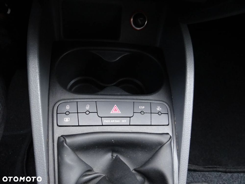 Seat Ibiza 1.4 16V Style - 30