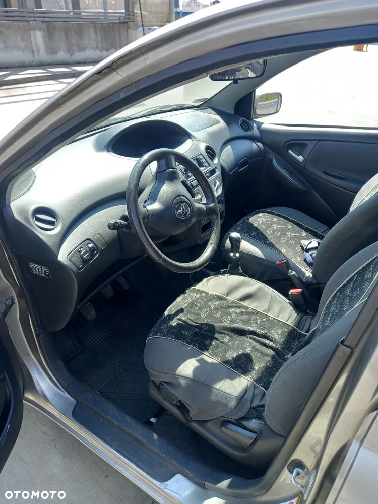 Toyota Yaris 1.4 D-4D - 5