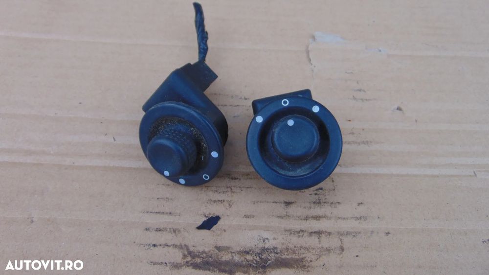 Buton reglaj oglinzi Renault Megane 2/Clio 3/Dacia Logan an 2002-2006 cod 8200002442B - 2