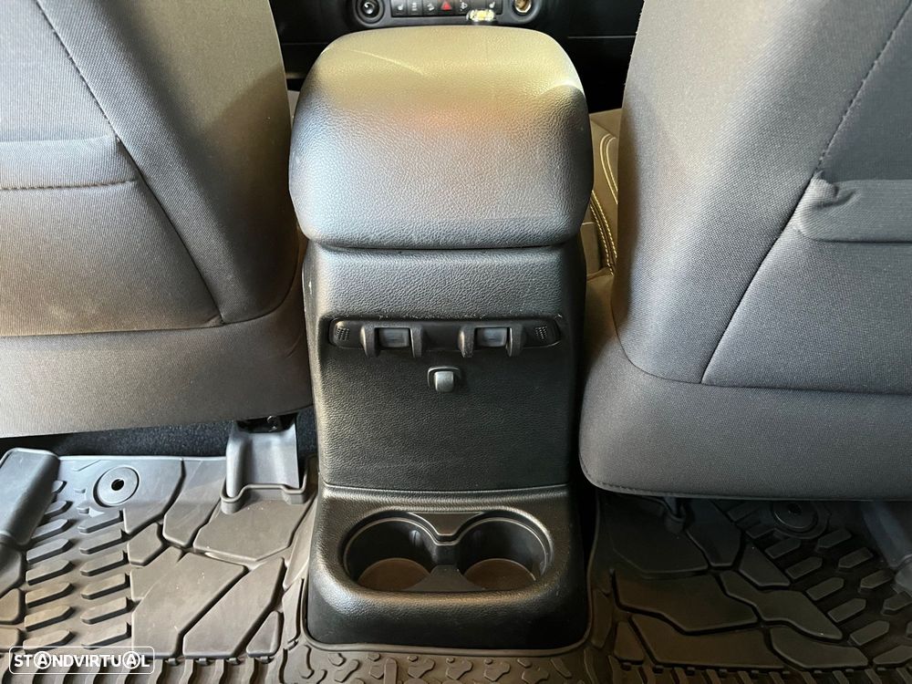Jeep Wrangler Unlimited 2.8 CRD ATX Rubicon - 36