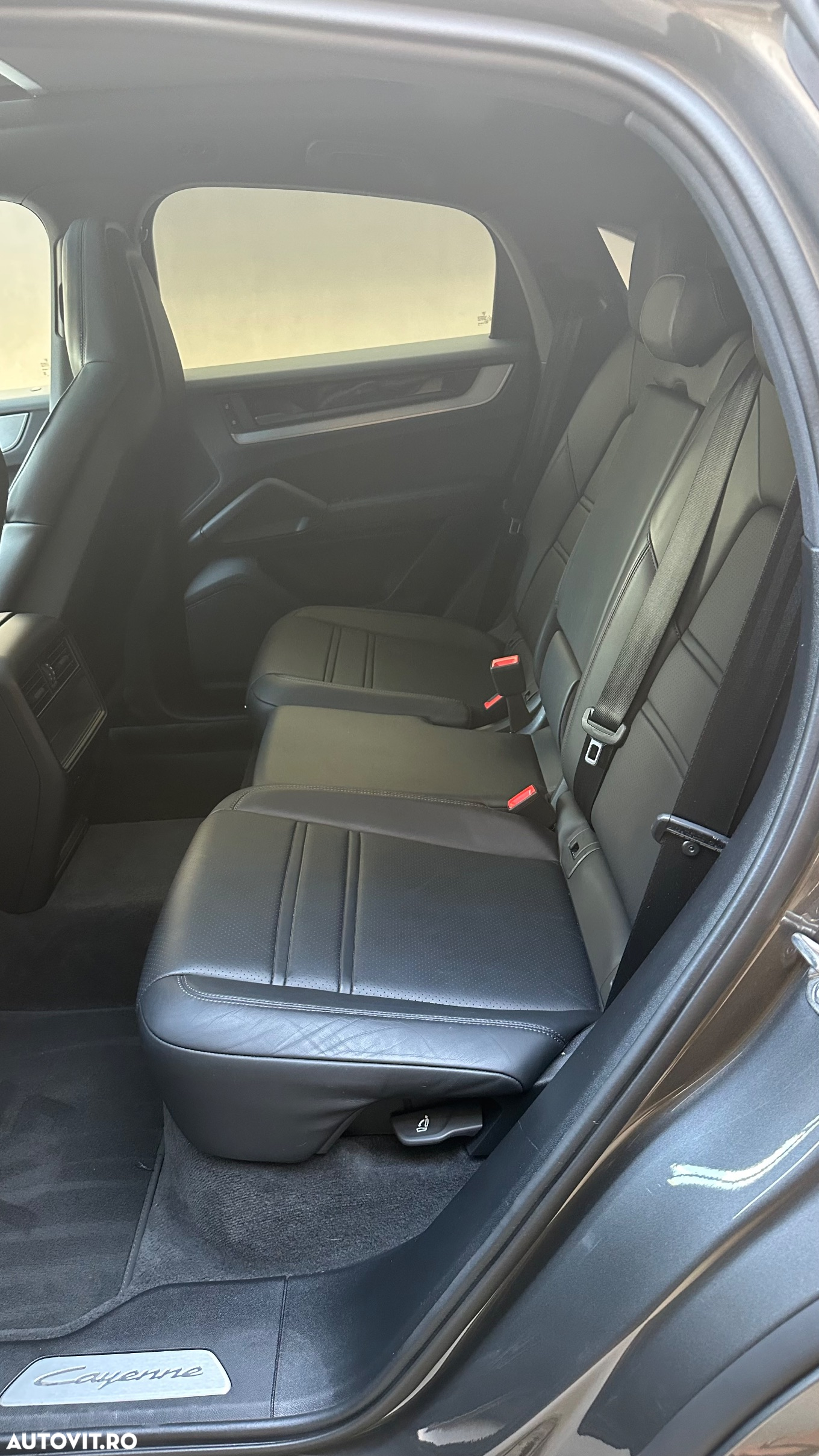 Porsche Cayenne Coupe - 13