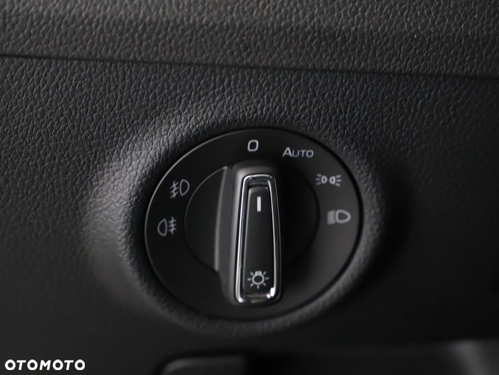 Skoda Superb 2.0 TDI SCR Sportline DSG - 22