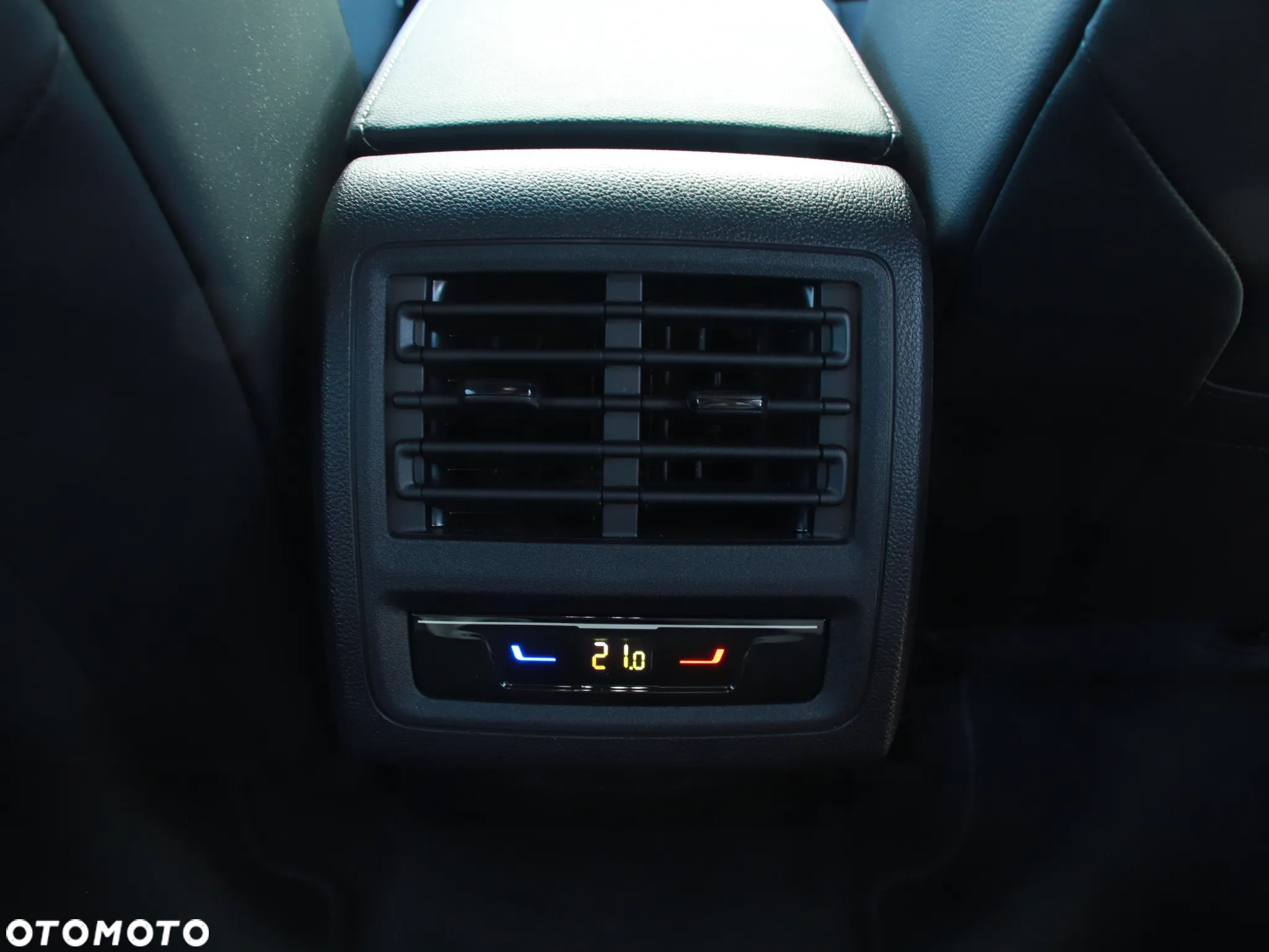 Volkswagen Golf - 15