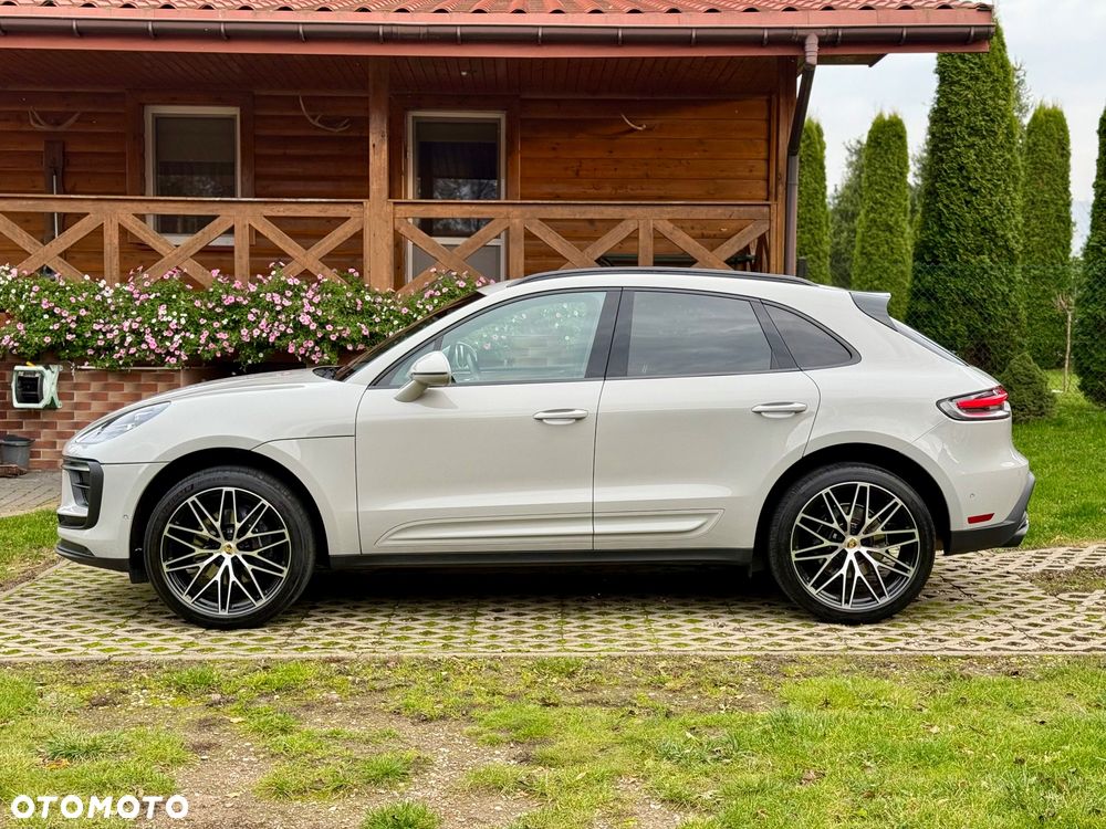Porsche Macan Standard - 2