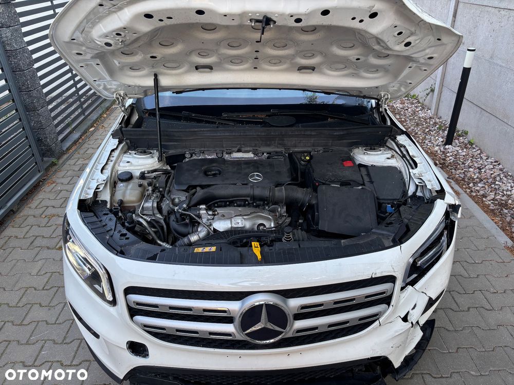 Mercedes-Benz GLB - 9
