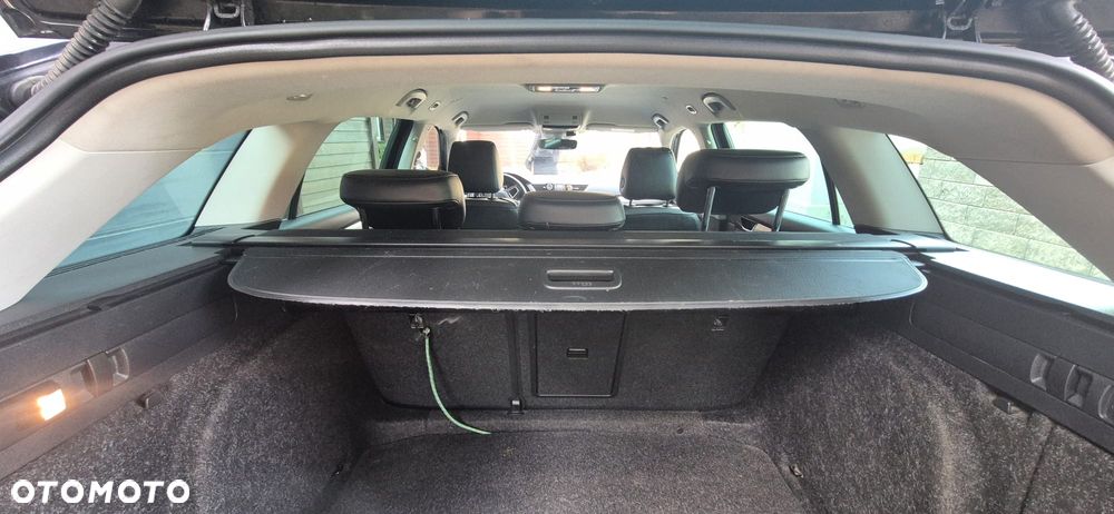 Skoda Superb 2.0 TDI DSG Ambition - 6