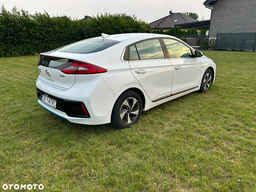 Hyundai IONIQ - 6