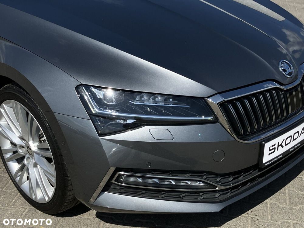 Skoda Superb 2.0 TDI SCR 4x4 L&K DSG - 11