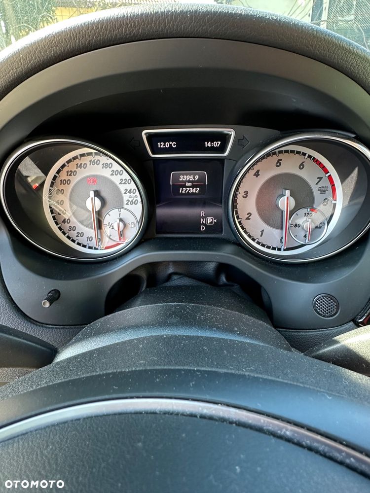 Mercedes-Benz CLA 250 7G-DCT AMG Line - 9