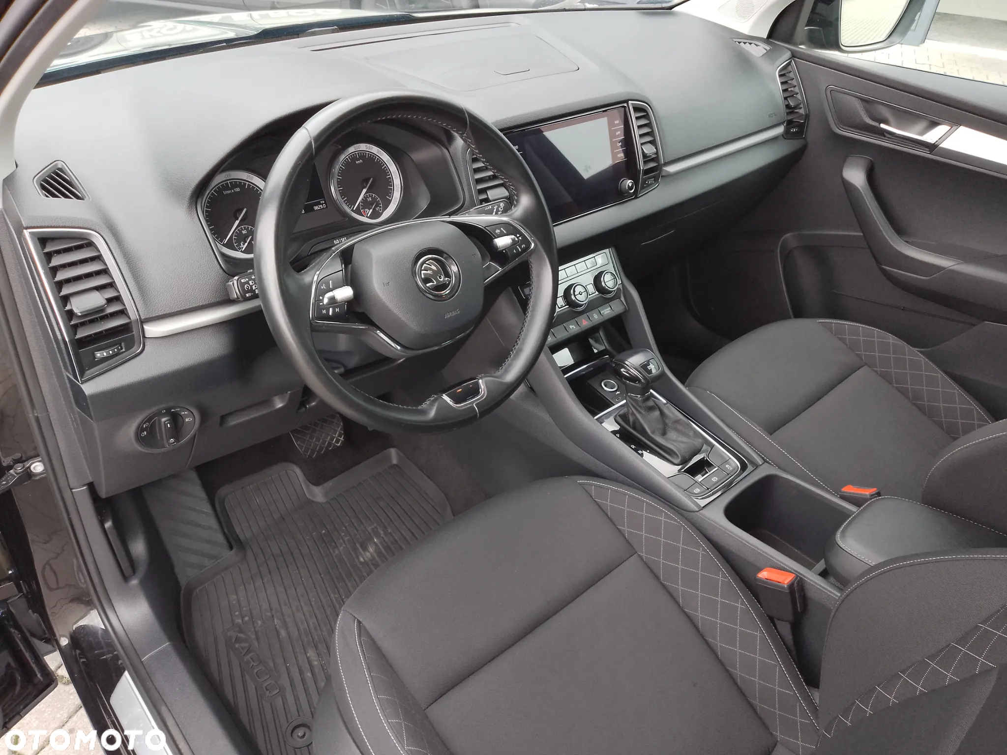 Skoda Karoq 1.5 TSI ACT 4x2 Ambition DSG - 16