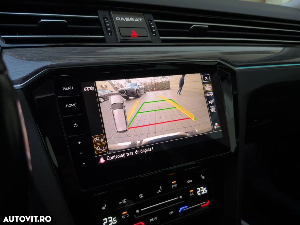 Volkswagen Passat - 37